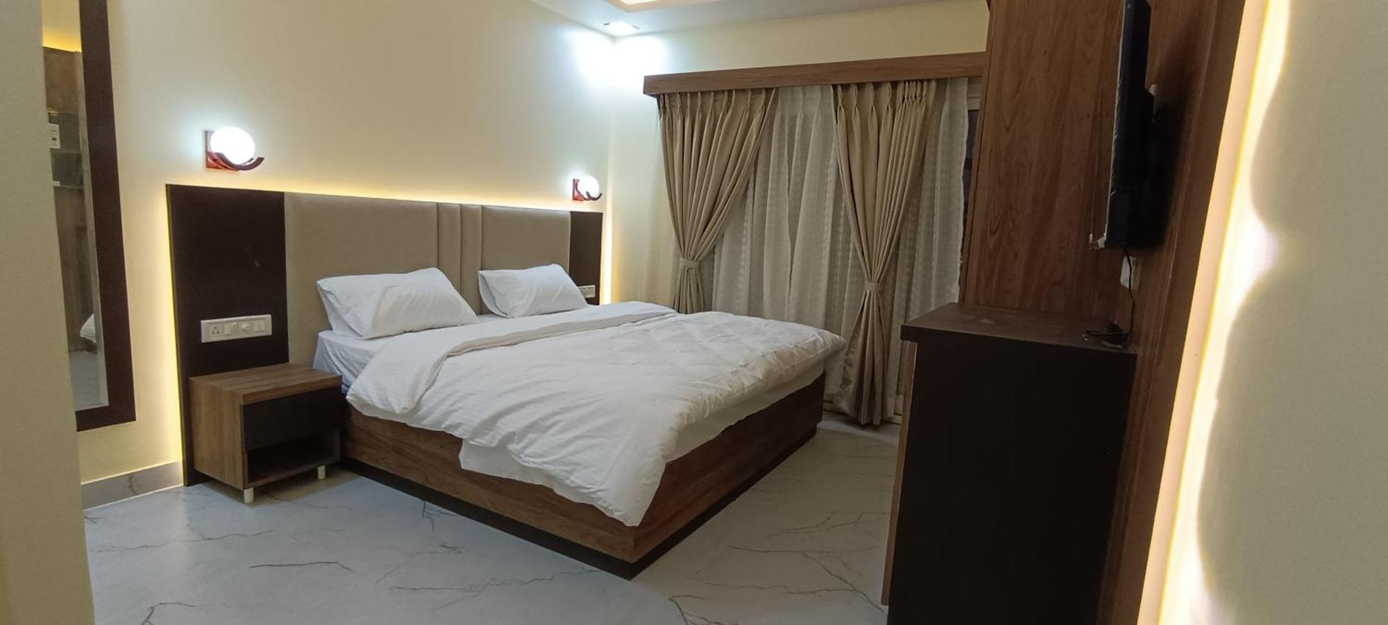ורנאסי The Banaras Hotel מראה חיצוני תמונה