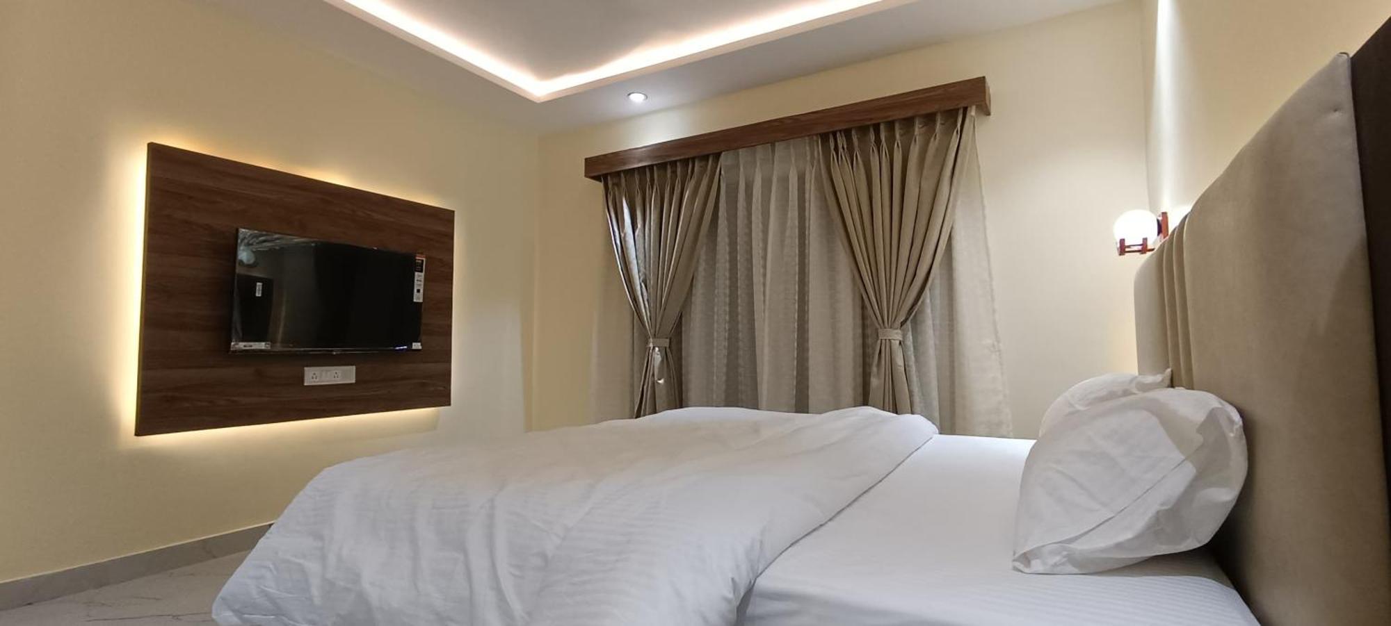 ורנאסי The Banaras Hotel מראה חיצוני תמונה